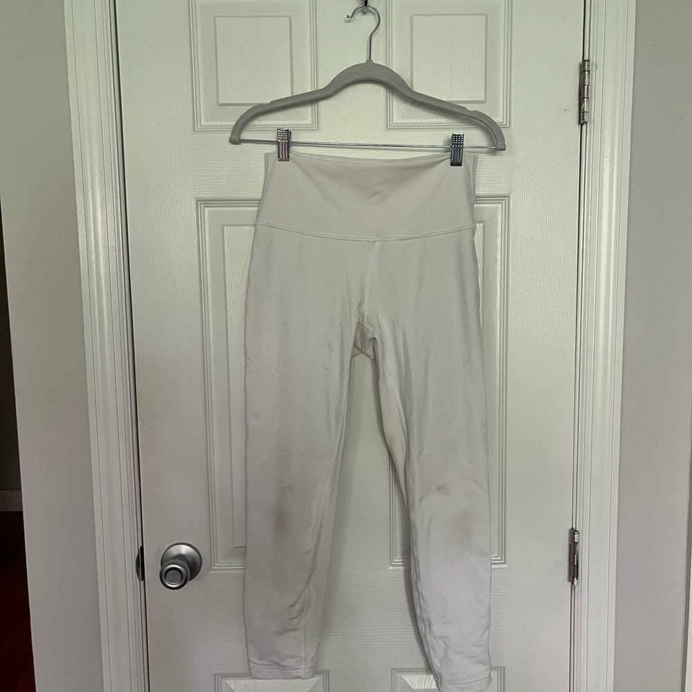 Lululemon white leggings size 8 good condition.